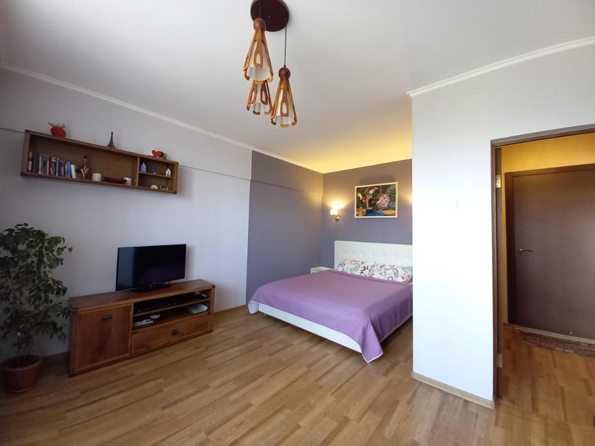 "Картина Горных Вершин" Квартира- "Mountain View" Apartment Almaty Esterno foto